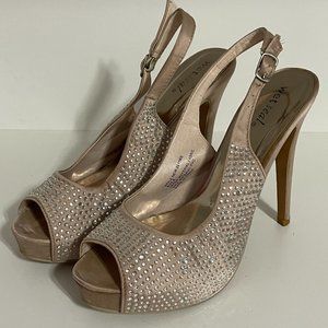 WET SEAL Champagne/Gold Nude Rhinestone Bedazzled Bombshell Heels w Strap - Sz 8